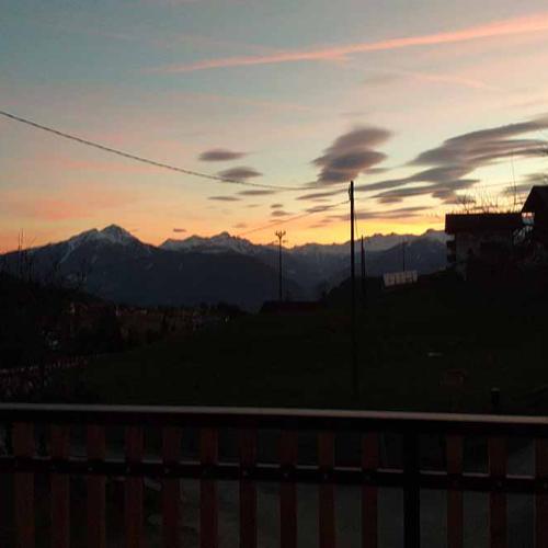 Abendstimmung auf dem Balkon des Ferienhauses